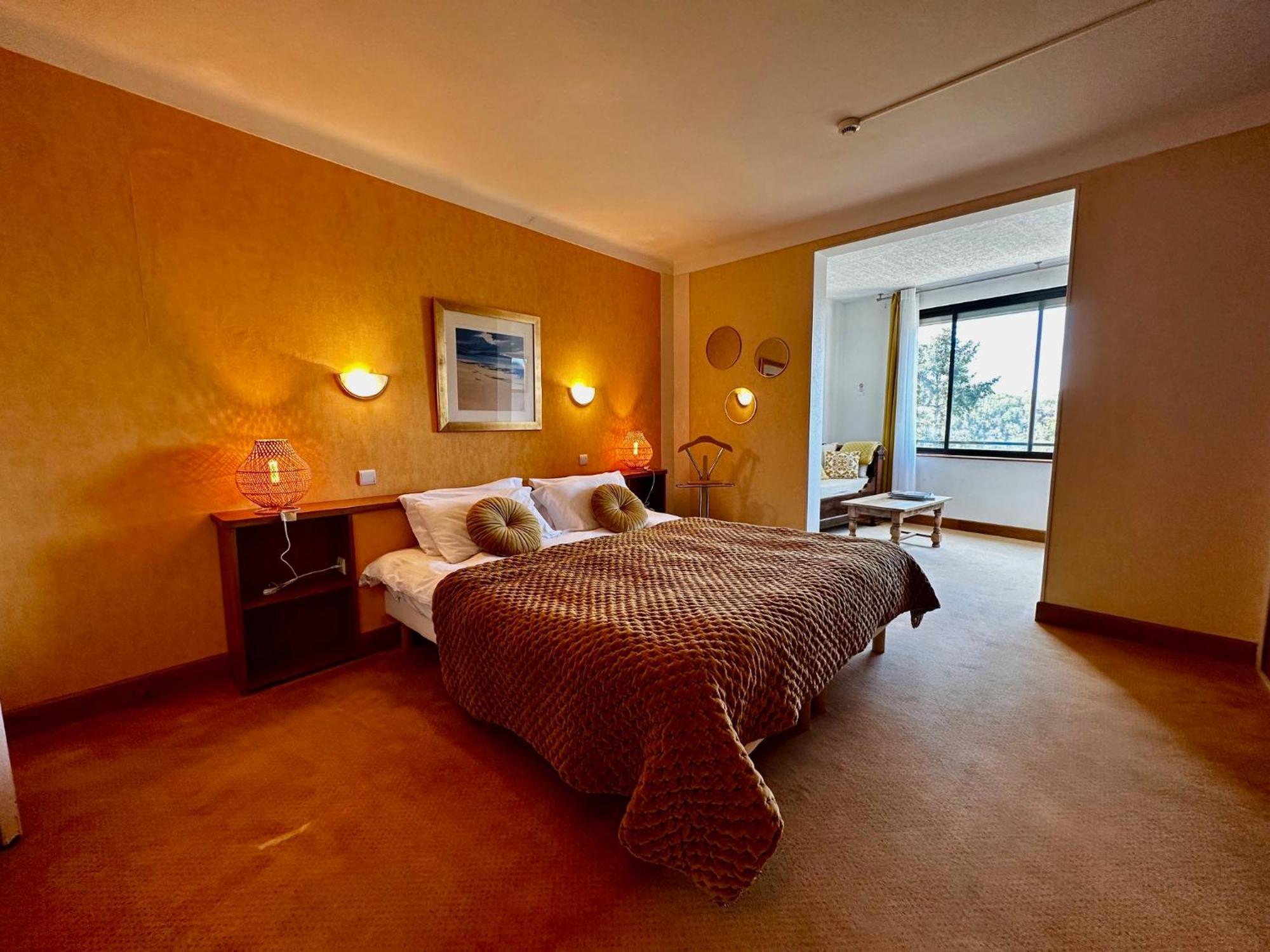 L'Oustal Del Barry Hotel Najac Exterior photo